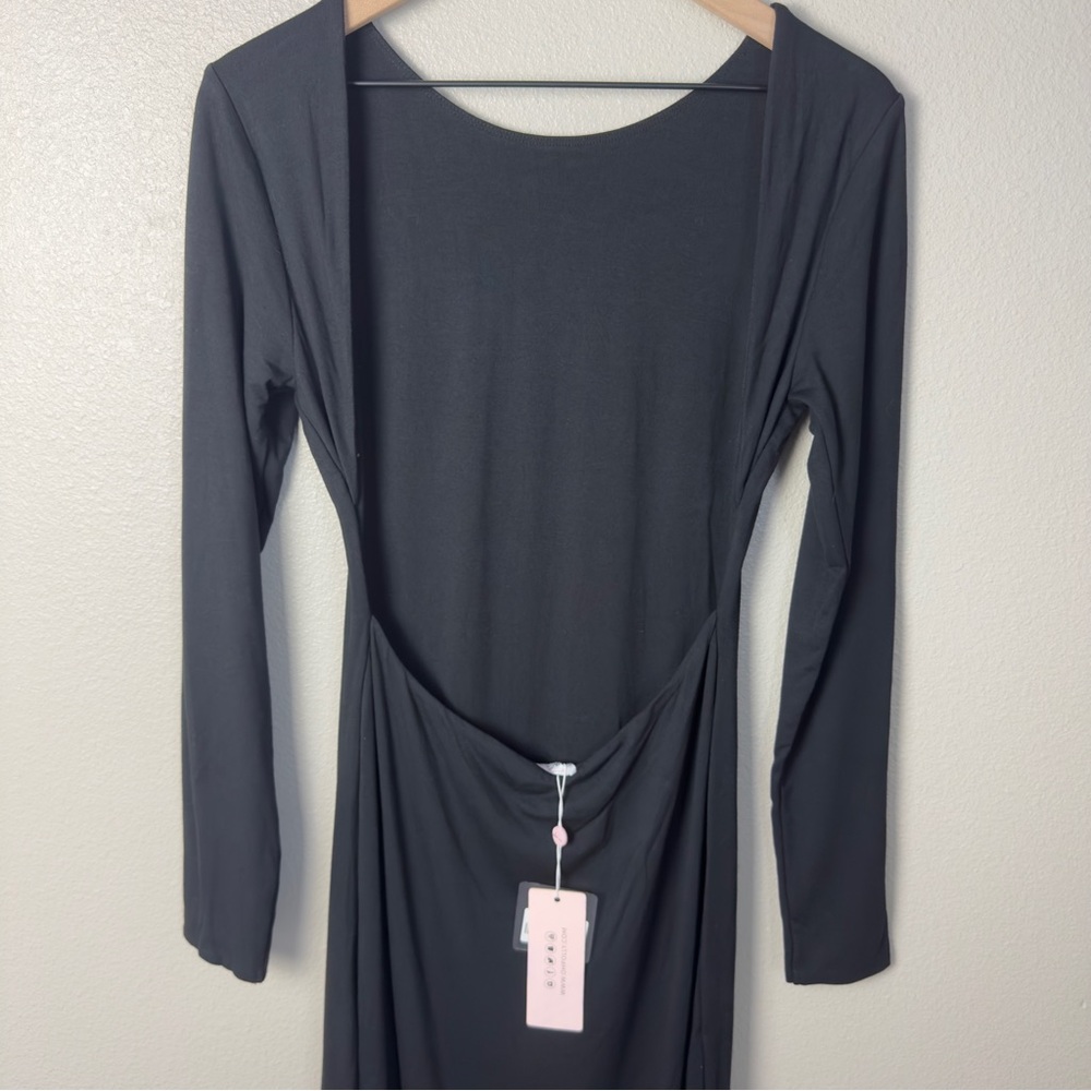 Oh Polly NWT Kian Longsleeve Backless Maxi Dress - Picture 5 of 9